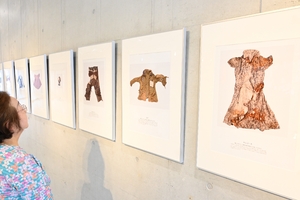 はっちで「ヒロシマ・コレクション」　被爆者の遺品から当時たどる／八戸