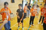 「グローバルな視点学んで」 台湾の児童が東北町3小学校訪問 けん玉、こま回しなどで交流