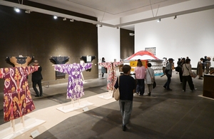 「装飾文化」の軌跡たどる 青森県美20周年、11日から企画展