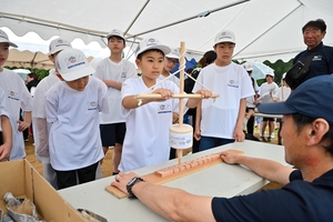 【あおもり国スポ・障スポ】摩擦でおこした「町の火」誕生　七戸・二ツ森貝塚館で炬火イベント