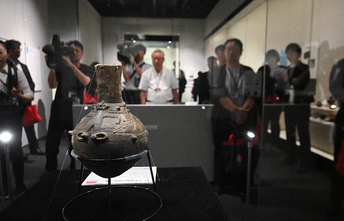 海越えた縄文文化に迫る 三内丸山センターで17日から特別展/青森
