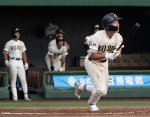 光星、4強入り 三沢商は青森山田に敗れる/高校野球青森