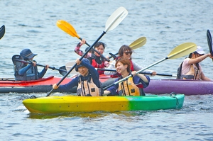 湖水浴やカヤック満喫　みさわ小川原湖水まつり