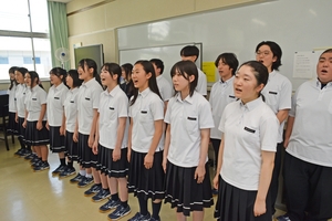 花火大会、“集大成”の歌で彩り　ウルスラ中・高生、初の特別企画／八戸