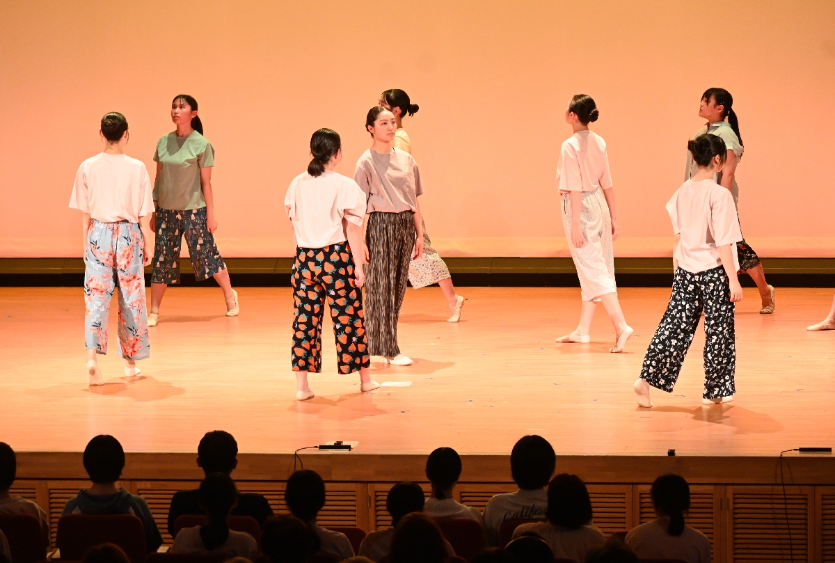 １年生によるダンス「ＣＡＲＮＡＶＡＬ」