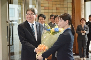 「政策一つ一つに思い出」　小谷青森県副知事が退任
