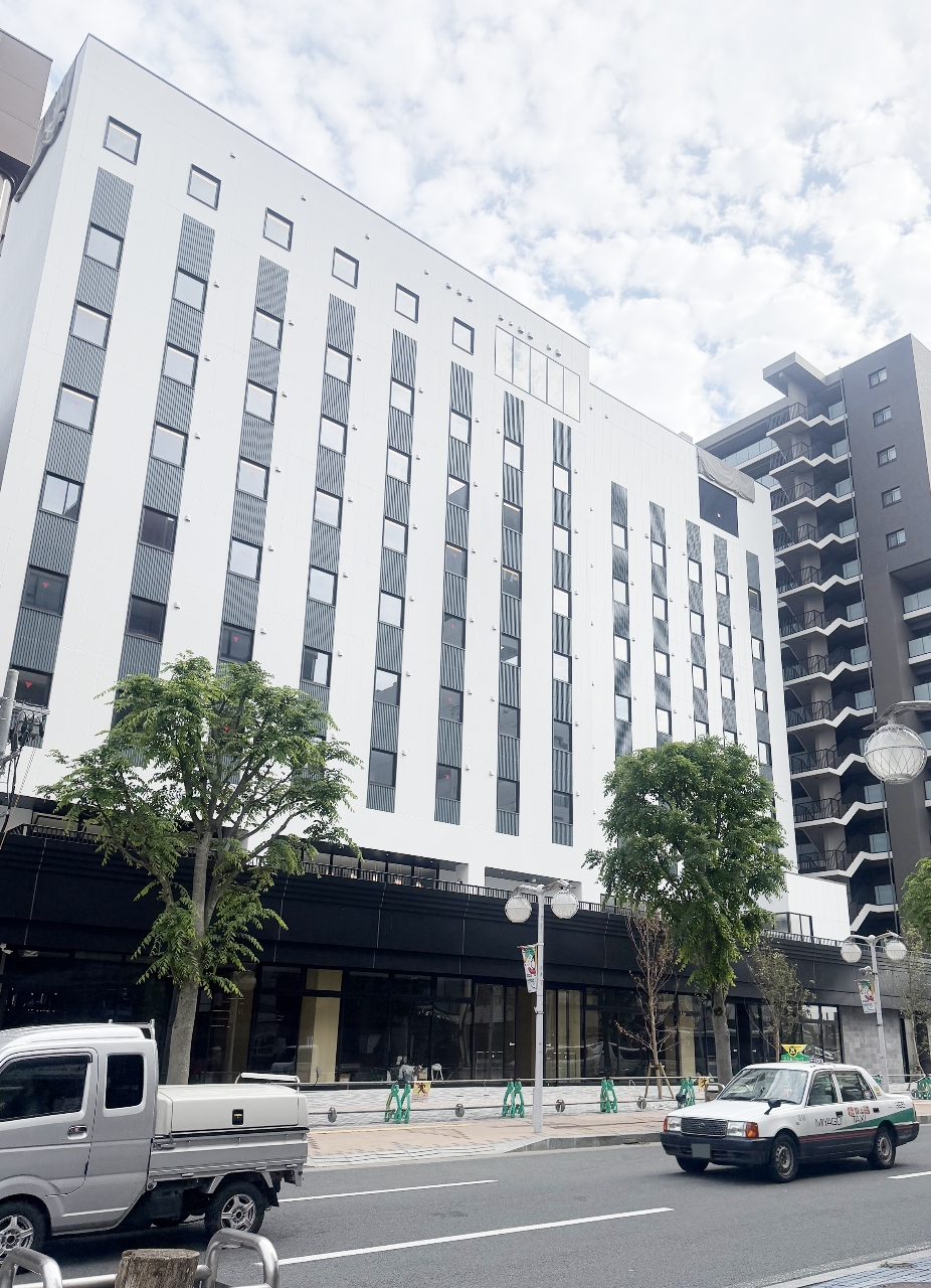 今秋開業するリッチモンドホテル八戸スクエア=24日、八戸市十三日町
