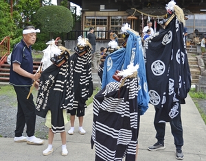 【八戸三社大祭】伝統継承、きっかけはインスタ 法霊神楽、子どもの参加増える