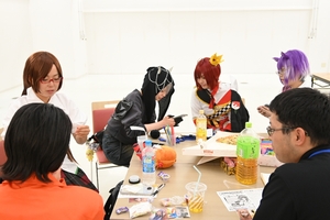 コスプレ撮影会、座談会・・・　サブカル盛りだくさん　本社でオタク文化祭／八戸