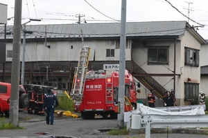 アパートから出火、2階の一室全焼 けが人なし/青森市