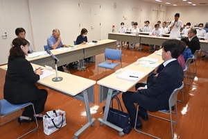 25年度、赤字幅は縮小見込み/十和田市立中央病院