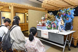 【八戸三社大祭】ミニ山車展示、クイズも 「はっち」で応援企画