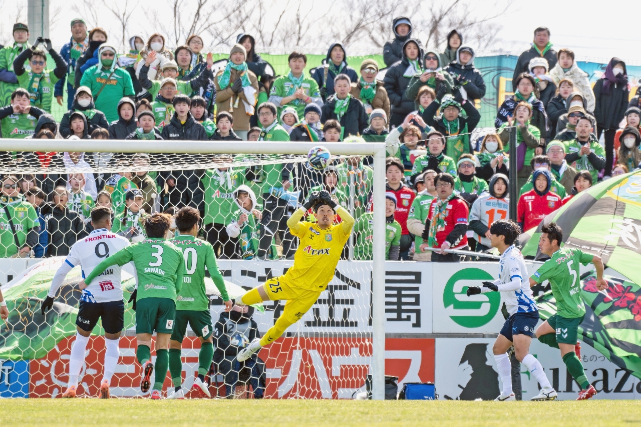 ヴァンラーレ八戸、青森県、八戸市の３者が連携して整備を進めることとなった新スタジアム計画。関係者からは期待の声が上がった＝３月、八戸市プライフーズスタジアム