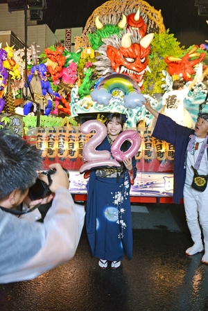 【八戸三社大祭】晴れ姿、みんなに見せたい　20歳迎えた小野寺さんが“前撮り”／六日町附祭若者連