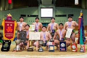 相撲団体は鹿児島実が優勝