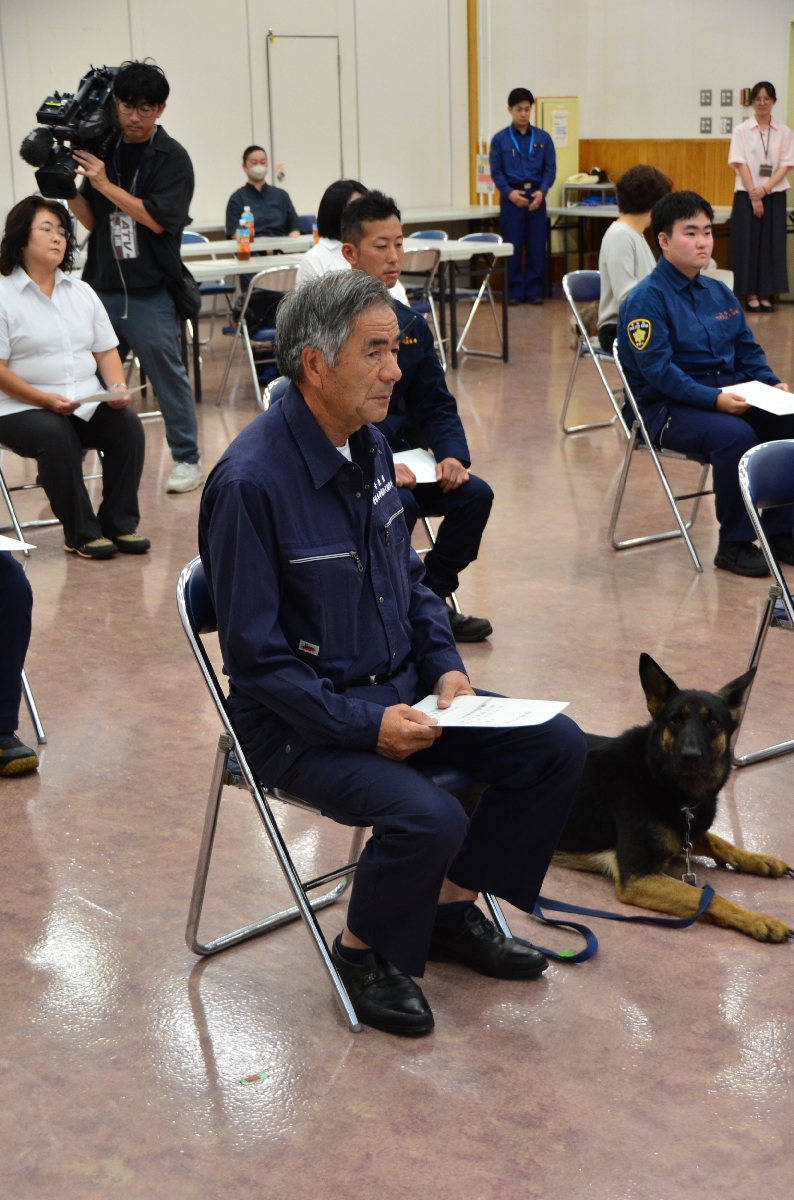 嘱託書を受け取った所有者兼指導手