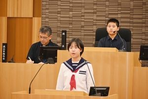 十和田の発展へ小中学生が提言 「とわだ子ども議会」開催