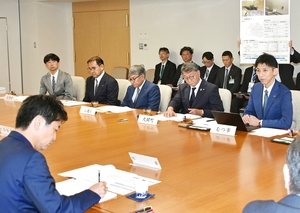 むつ総合病院再建へ支援要請　下北総合開発期成同盟会、県に