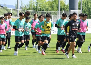 J2初陣、白星なるか 8日開幕戦、ホームで富山と激突/ヴァンラーレ