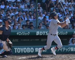 序盤で主導権、継投で逃げ切り　青森山田が遊学館に競り勝つ／甲子園