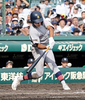 【夏の甲子園】２安打２打点、中軸の役目果たす　青森山田・藤川