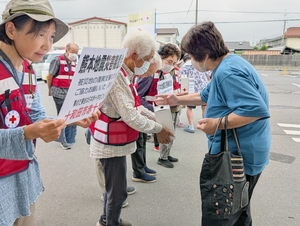 【熊本地震】十和田・赤十字奉仕団、被災者への義援金募る