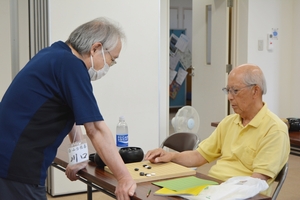 【囲碁ことはじめ】（１）将棋との違い　陣地が多い方が勝つ