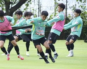 “堅守”DF陣の立て直し急務　22日ホーム戦、仙台と激突／ヴァンラーレ