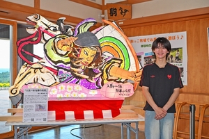 「桜流鏑馬ねぶた」特別展示 十和田の高校生が製作、10月まで
