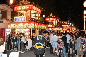 山車練り歩き、お囃子の音色響かせ 田名部まつり/むつ【写真グラフあり】