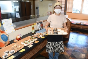 【北奥羽ふらっとスポット】（124）お持ち帰りの店ころりん（八戸市）　手作りおにぎり、総菜も豊富