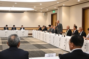 予想収穫量は38万7300トン　26年産青森県産リンゴ