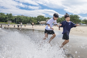 青森県内、残暑厳しく　八戸など15地点で真夏日