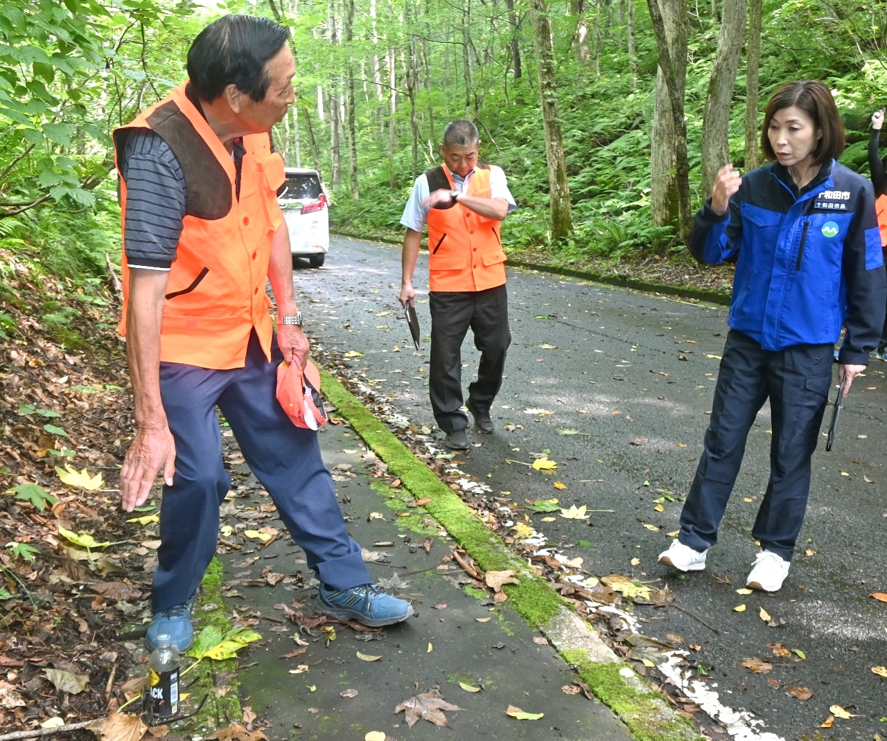 十和田湖畔・瞰湖台展望デッキを当面閉鎖　県、クマ襲撃で外国人男性負傷受け