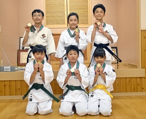 八戸の小学生６人、優秀賞に輝く　少林寺拳法・全日本少年少女演武錬成大会