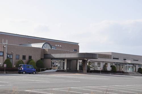 SGグループが取得し、再活用策を検討している旧新八温泉=29日、八戸市長苗代