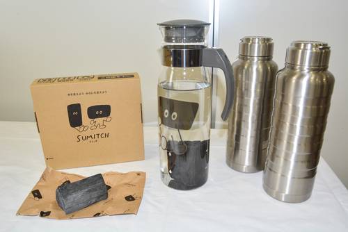 10月から定期販売が開始される岩手県産の浄水用木炭「SUMITCH」