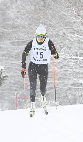 【高校女子5キロクラシカル】19分5秒9で3連覇を果たした熊谷友奏(野辺地)