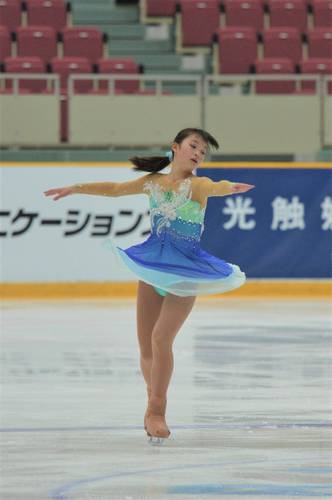 【フィギュア予選A組】37・13点で組23位だった鈴木杏梨(堀口)=長野市ビックハット