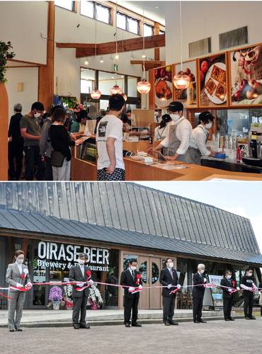 初日からにぎわう「あら、りんご。青森ファクトリーショップ」=写真上=、リニューアルオープンした「OIRASE BEER Brewery&Restaurant」の前でテープカットする出席者=同下=