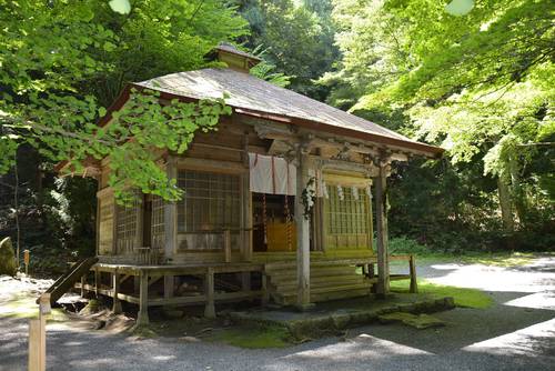 潮山神社