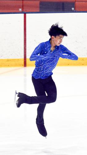 【男子ノービスAフリー】ノーミスの演技で84・38点をマークし、優勝した堀野伊織(八戸FSC)=テクノルアイスパーク八戸