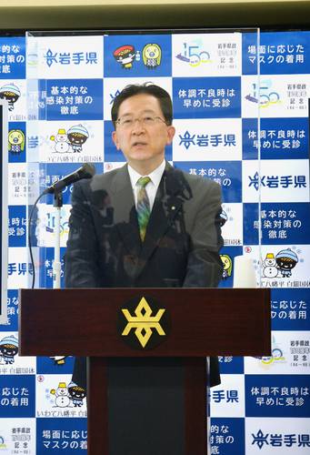岩手県知事選の対応について明言を避けた達増拓也知事=26日、盛岡市