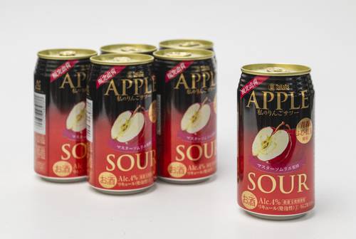 7日に販売がスタートした青森県産りんご果汁入りの「私のりんごサワー」