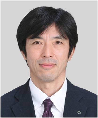 向井俊晴氏