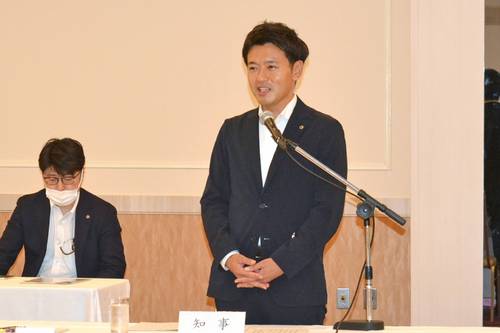 29日に就任から1カ月を迎える宮下宗一郎知事=27日、青森市