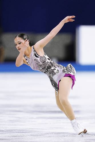 四大陸フィギュアの女子フリーで演技する渡辺倫果=上海(共同)