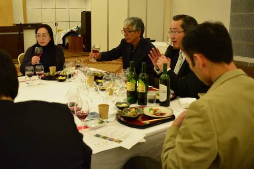 南郷産ブドウのワインと日本料理を楽しんだ食事会