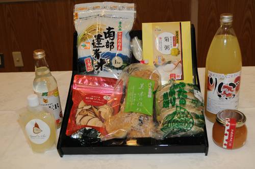 南部町の特産品を詰め合わせた「エール便」