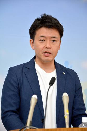 みちのく記念病院の事件を巡り、検査体制を改善すべきと強調した宮下宗一郎知事=28日、青森県庁